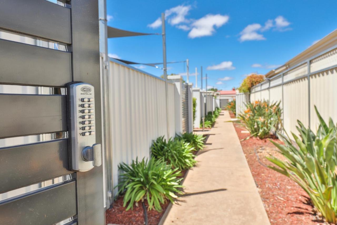 112 Olive Apartments Mildura Buitenkant foto